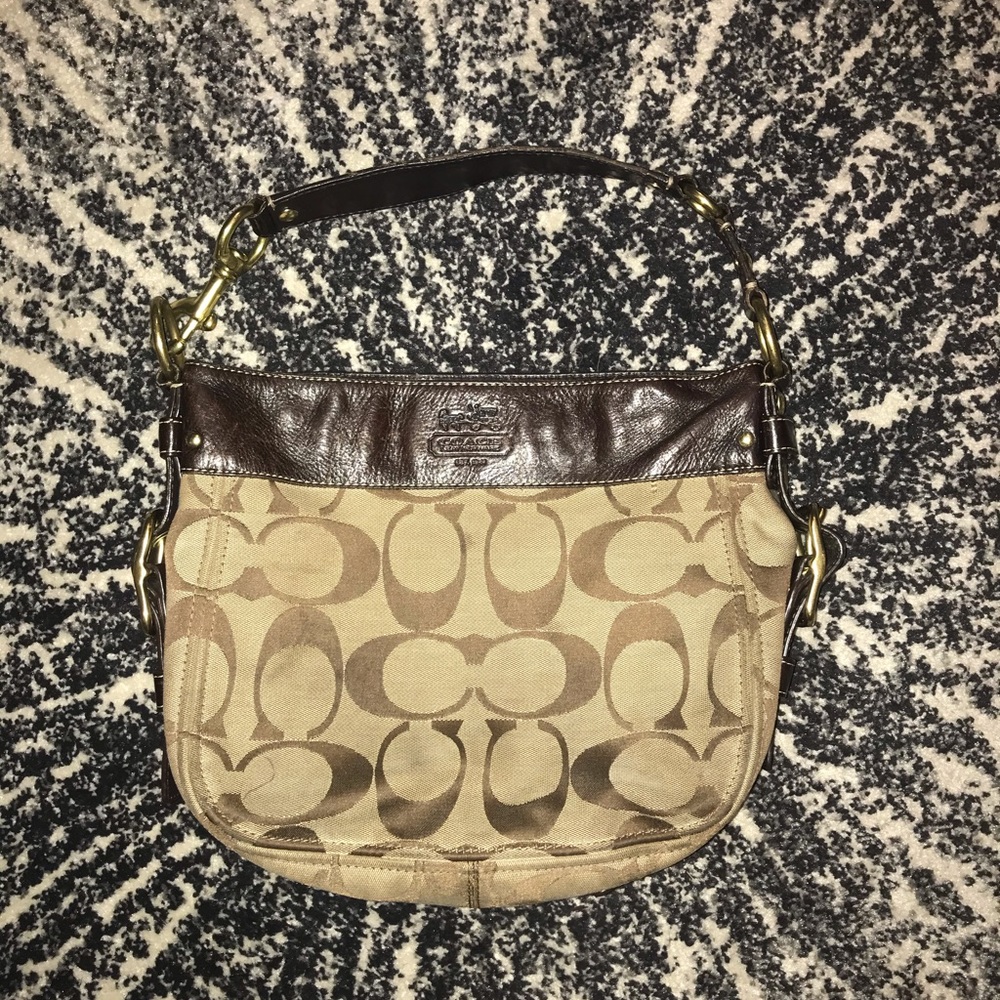 Coach bag with Wristlet - Picture 2 of 8